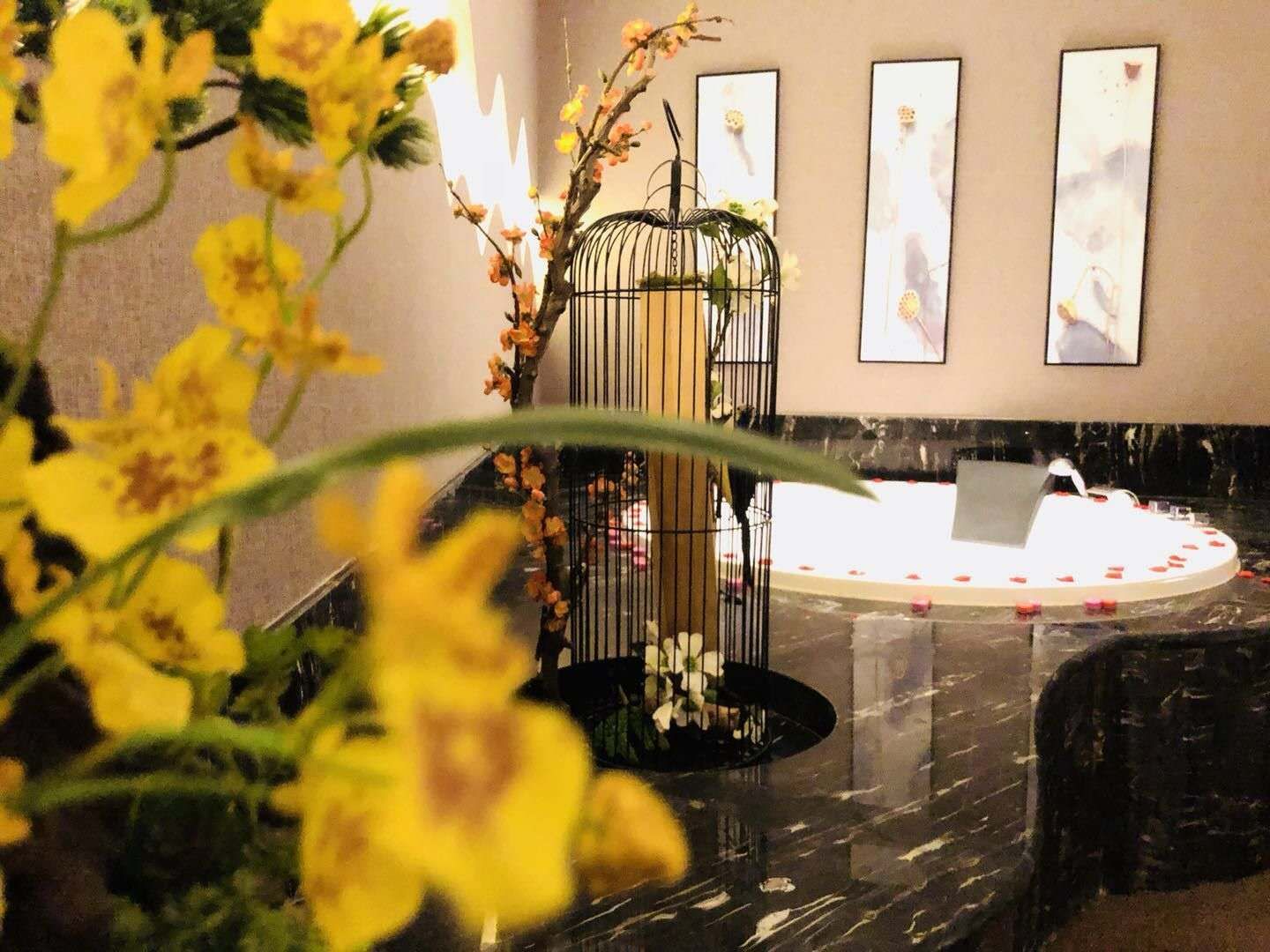 讲讲我在五华区足浴高端木桶浴,会所里面真是让我大开眼