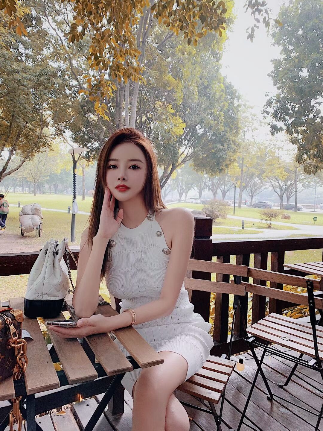 兄弟带我去体验了包头高端木桶浴(包头汗蒸汤乐会所)